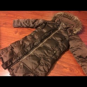 Gap Children’s size 8 / Medium Down Puffer Jacket